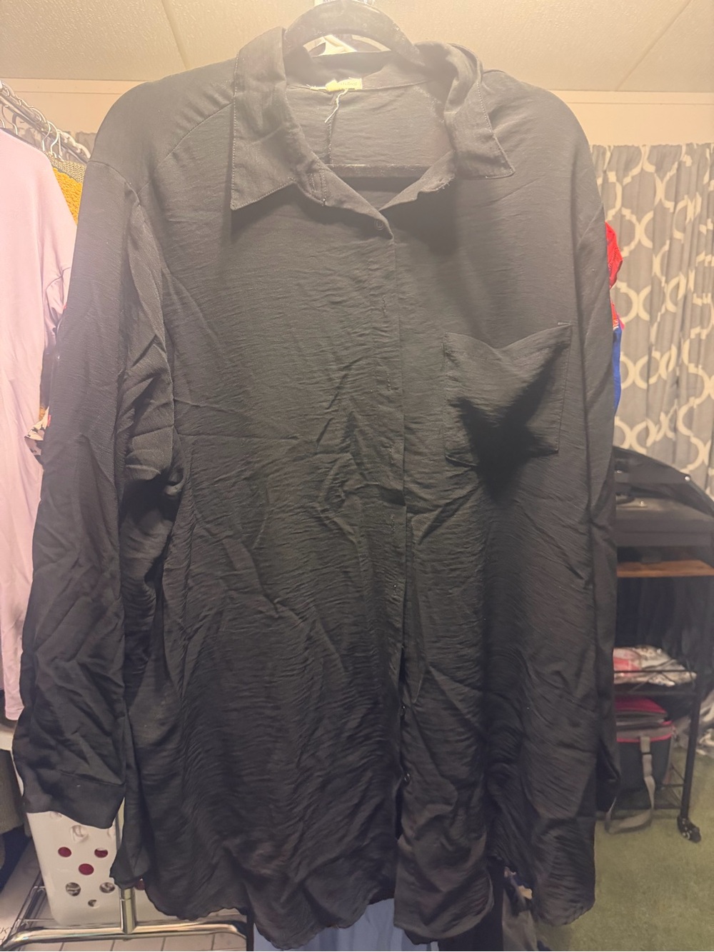 Women's Black Relaxed Collared Blouse - Lightweight Long Sleeve